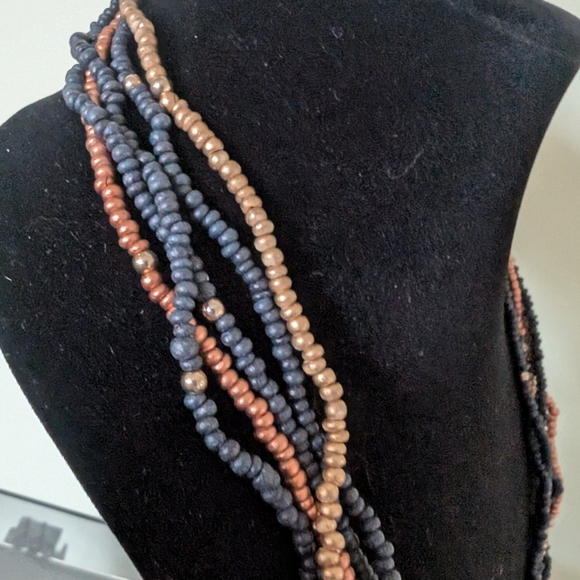 Elegant Beaded Necklace in Blue and Tan - Picture 8 of 8
